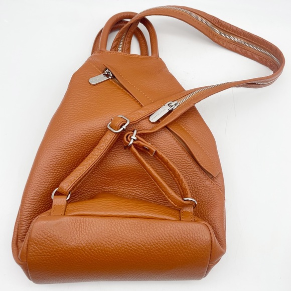 Made In Italy Leather Sling Backpack From Valentina Medium Size - Picture 3 of 11